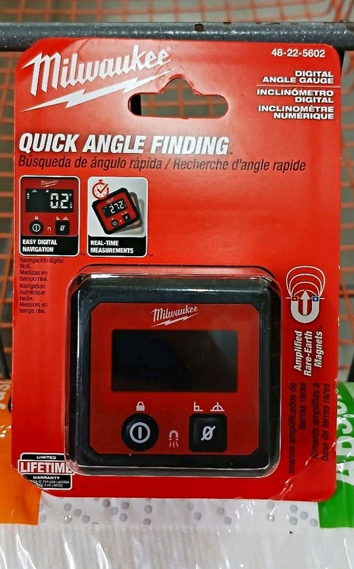 Milwaukee Magnetic Digital Angle Gauge Angle Finder 48-22-5602 Red/Black