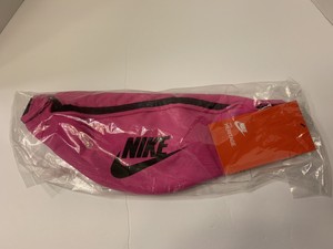 pink fanny pack nike