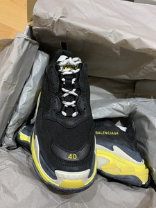 balenciaga triple s yellow black