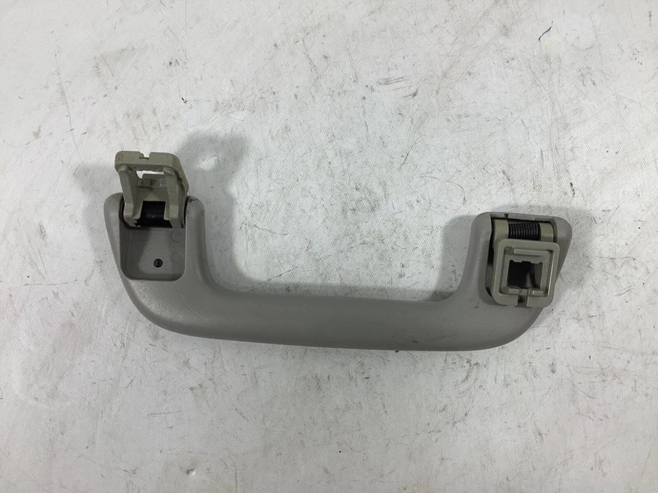 Manija de agarre interior techo delantero derecho Toyota Prius 2010-2015 674683-8010 OEM. Foto 2 de 4