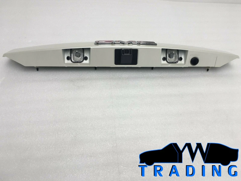 2009 - 2014 OEM YUKON YUKON XL 1500 2500 WHITE LIFTGATE W/ CAMERA - 22759913 - Image 2 of 4