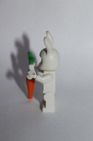 LEGO Bunny Suit Guy Minifigures Series 7 8831 