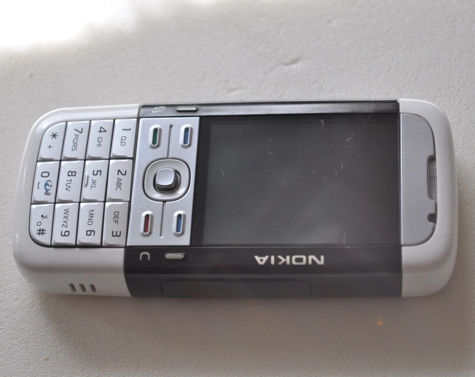 Nokia 5700 Xpress Music Black (SIM-Lock Free)  3G GSM 4BAND 2MP Radio Gut - Bild 2 von 4