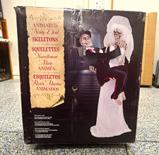 Animated Bride  Groom Skeleton Couple 6 ft Halloween Prop w/ Music  Phrases