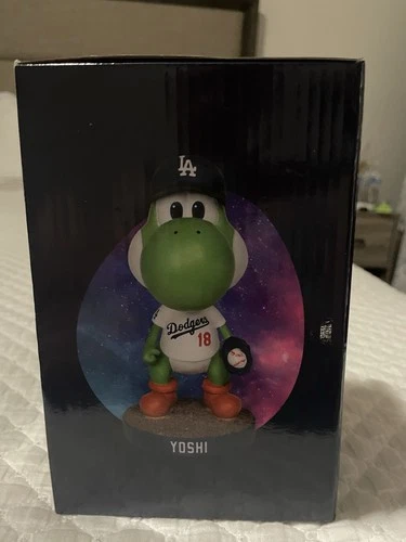 Nintendo Yoshi Dodgers Exclusive Bobblehead Super Mario Galaxy Movie Vinyl