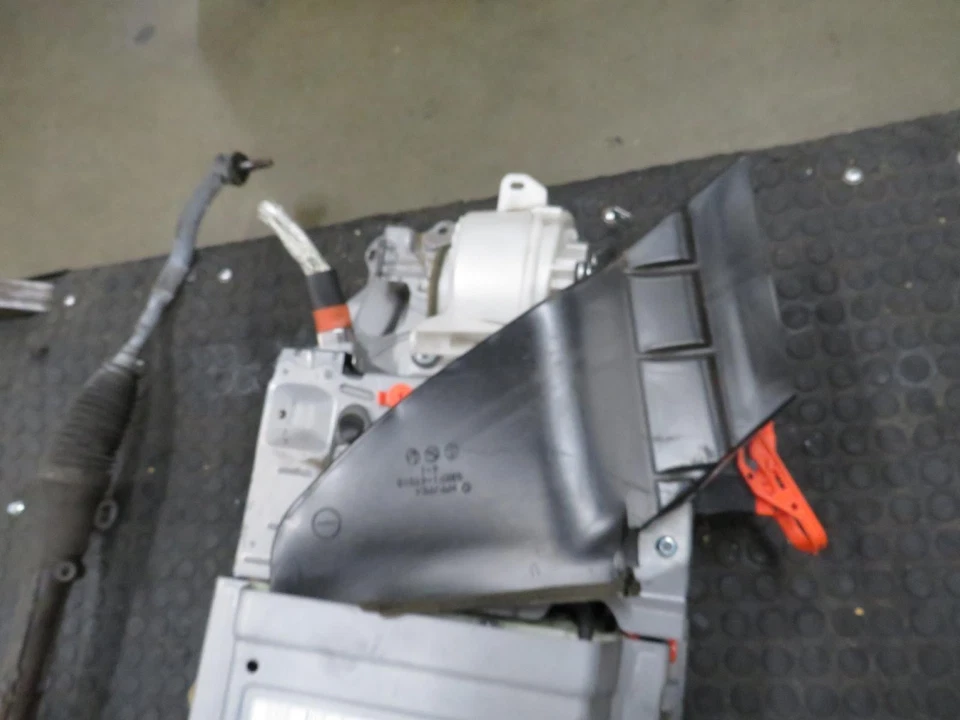 BATERÍA HÍBRIDA COMPATIBLE CON 11 12 13 14 15 16 17 18 TOYOTA PRIUS SOLO RECOGIDA Foto 2 de 2