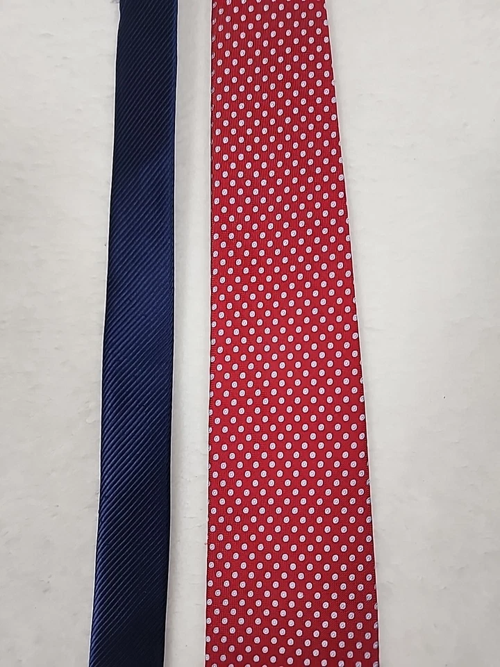 Corbata Tommy Hilfiger 100% Seda Italiana Roja Gris Repetida Geométrica Hecha en EE. UU.  Foto 4 de 4