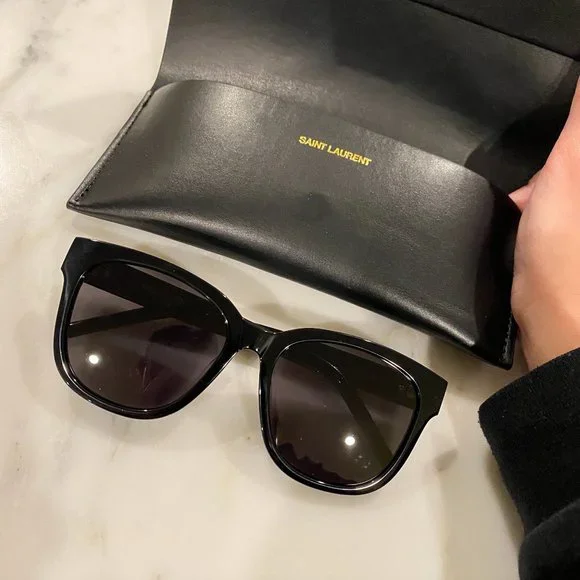 YSL Saint Laurent SL M106