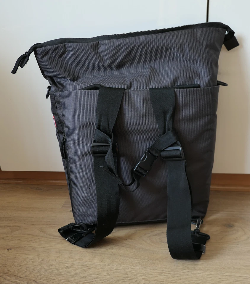 Manfrotto 3 way universal convertible photo backpack Manhattan  20 - Image 4 of 4