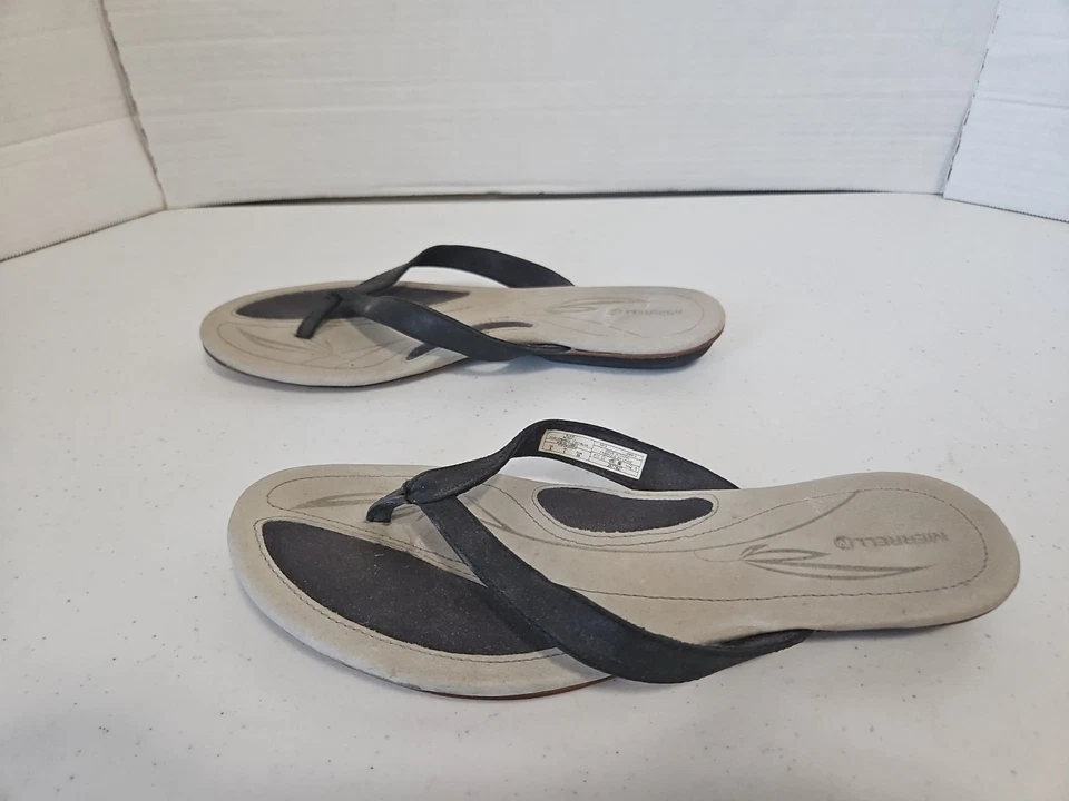 Women's Flip Flop Thong Sandal Beach Shoe Merrill Sz. 8 Black Gray - Image 2 of 4