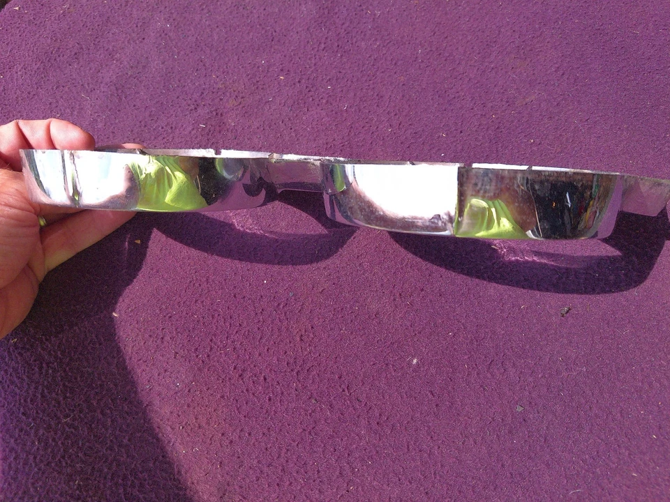 Pontiac Catalina Ventura Strato Chief 1960 luz trasera bisel cromado 5950956 diestro Foto 4 de 4