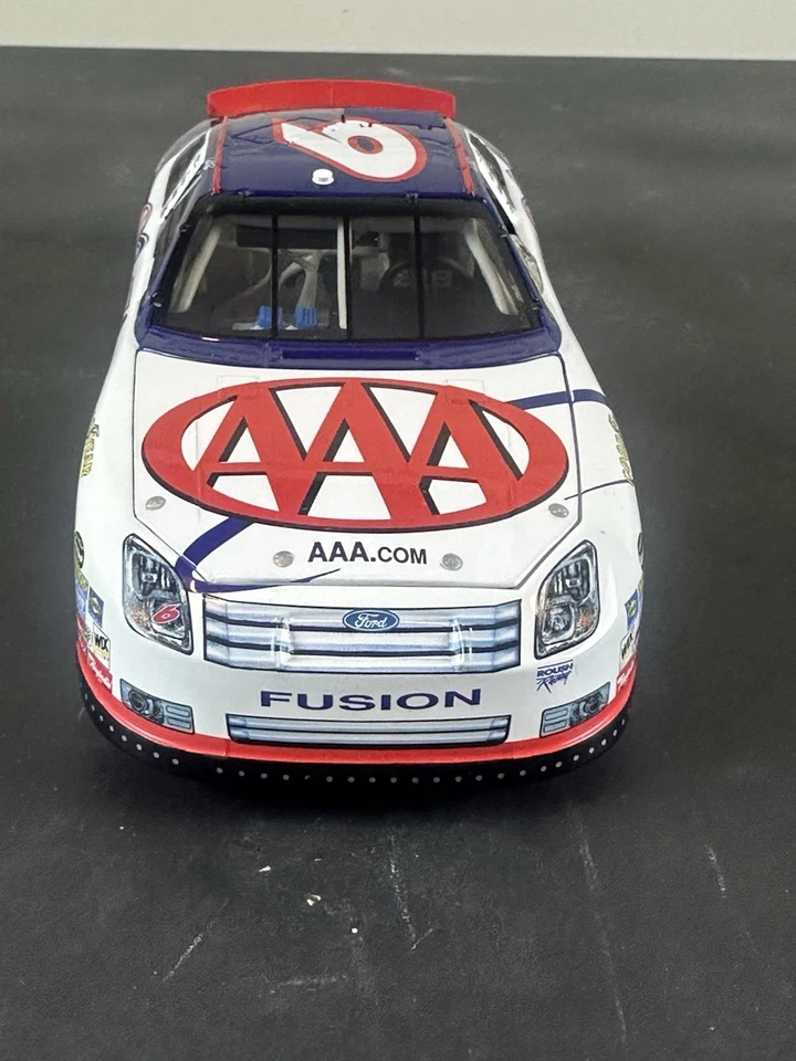 David Ragan 2007 #6 AAA 1/24 Ford Fusion Diecast - Imagem 2 de 4