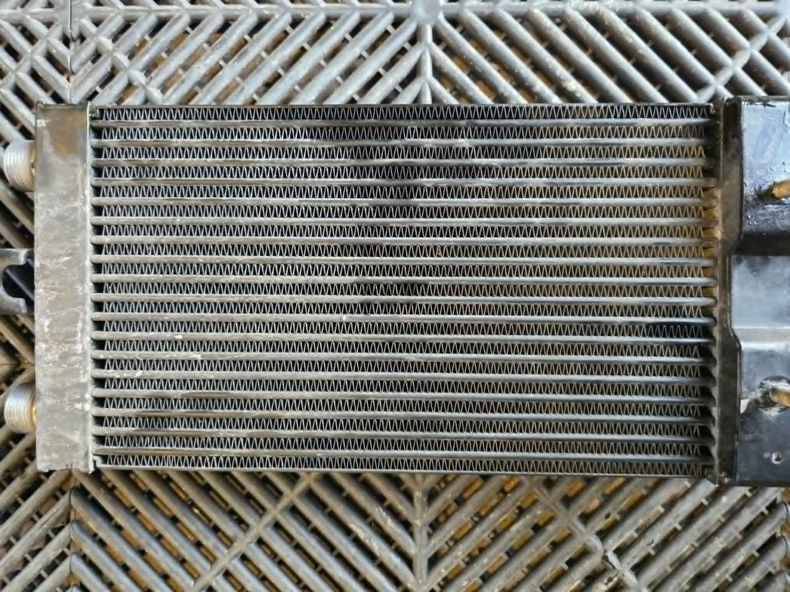 FERRARI CALIFORNIA TRANSMISSION OIL COOLER P/N 000240626 OEM 08-14