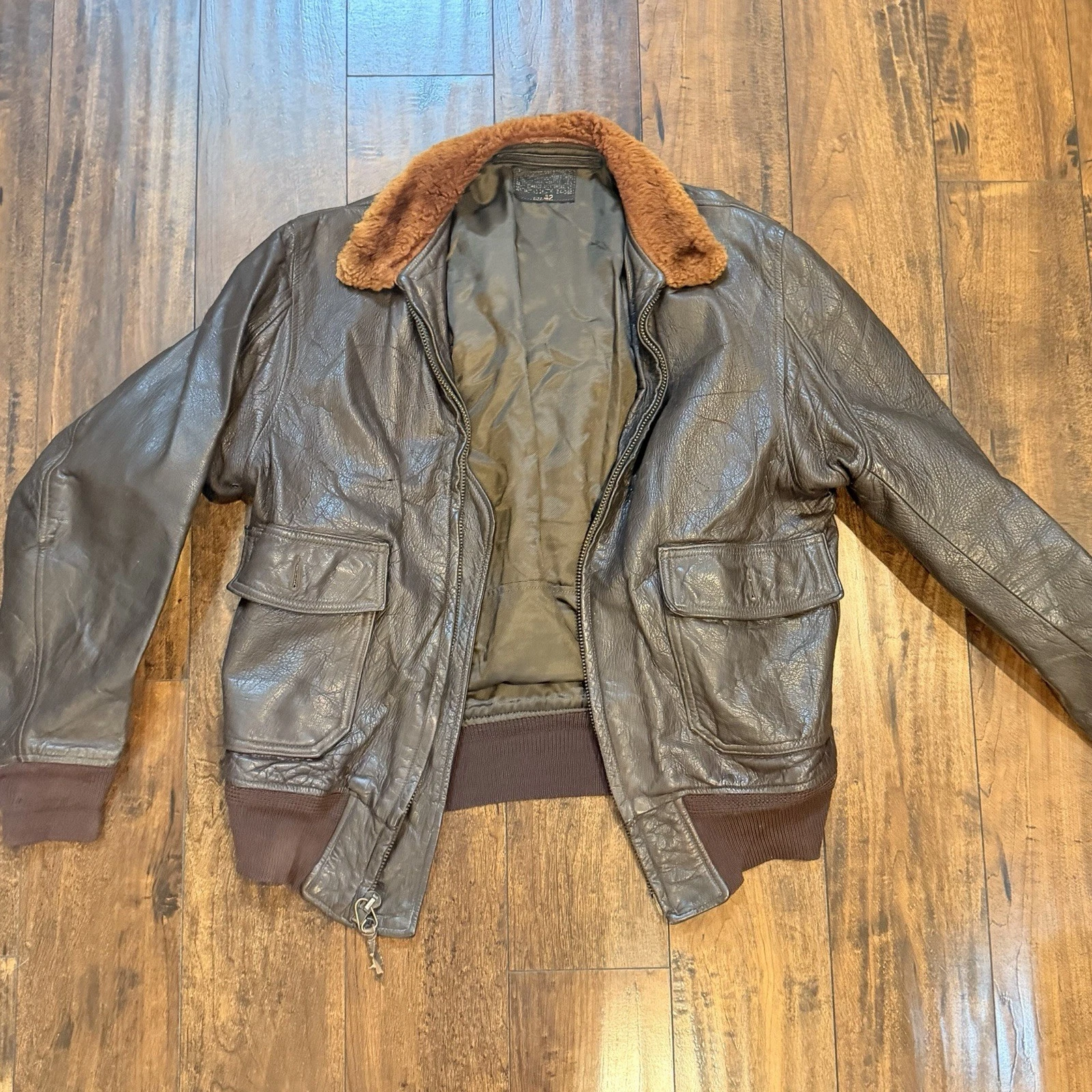 U.S. Military B-3 Brown Leather Bomber Jacket Fur Trim Zip Wool Lined Pockets 42 image 2