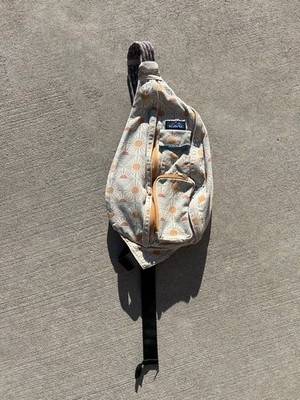 Rare Kavu Rope Sling Bag Sunsets Forever Print With Some Minor Distressing
