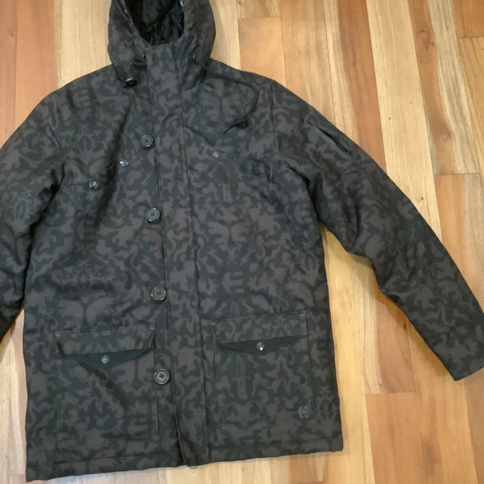 Parka de colección Etnies Países Bajos acolchada esquí snowboard marrón camuflada para hombre pequeña Foto 3 de 4