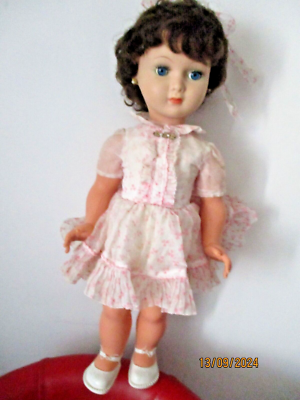 Poupée BELLA 1960 - Collection