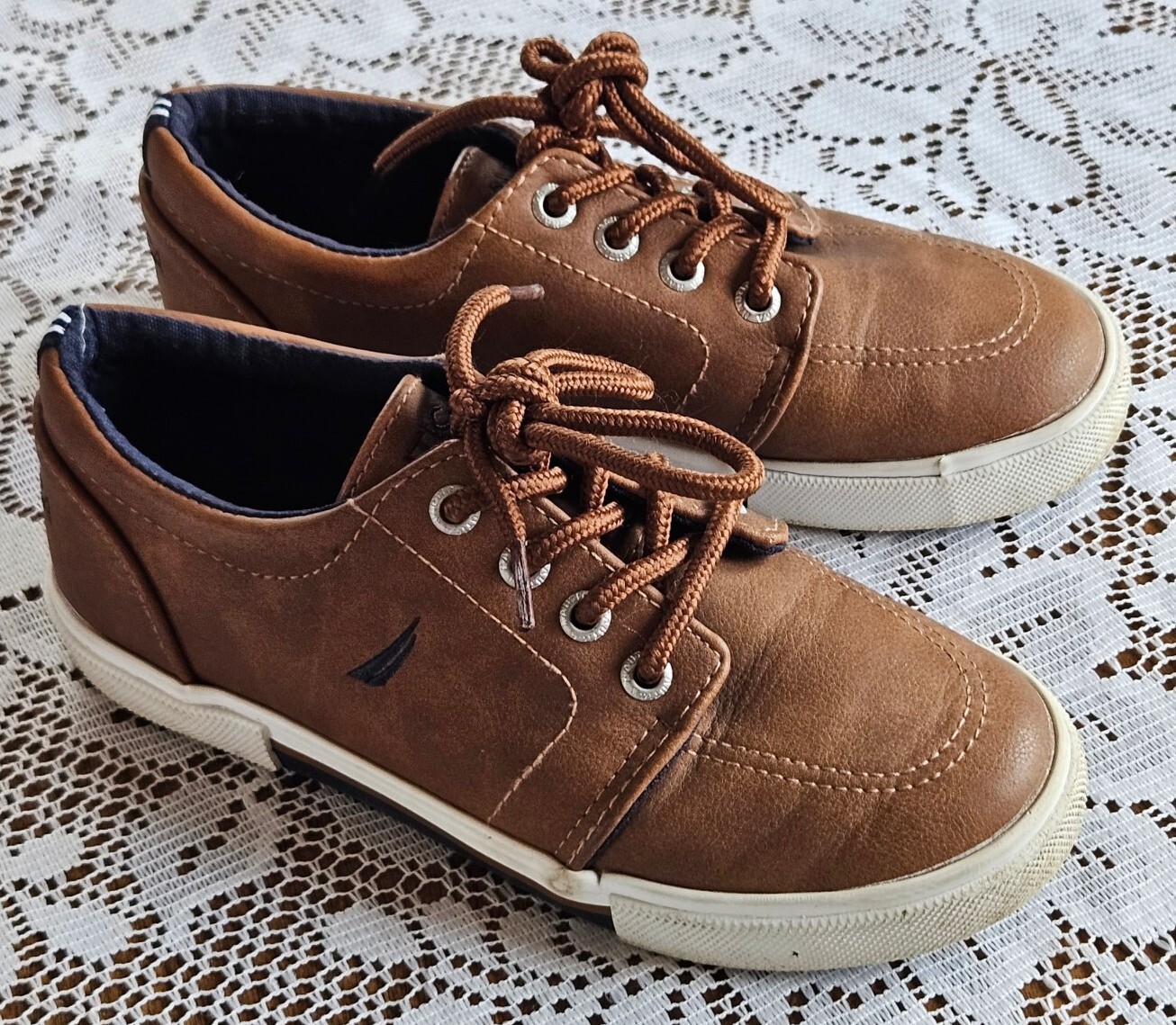 Nautica Berrian Toddler Size 12  Sneakers Boat Shoes Brown Faux Leather Lace Up