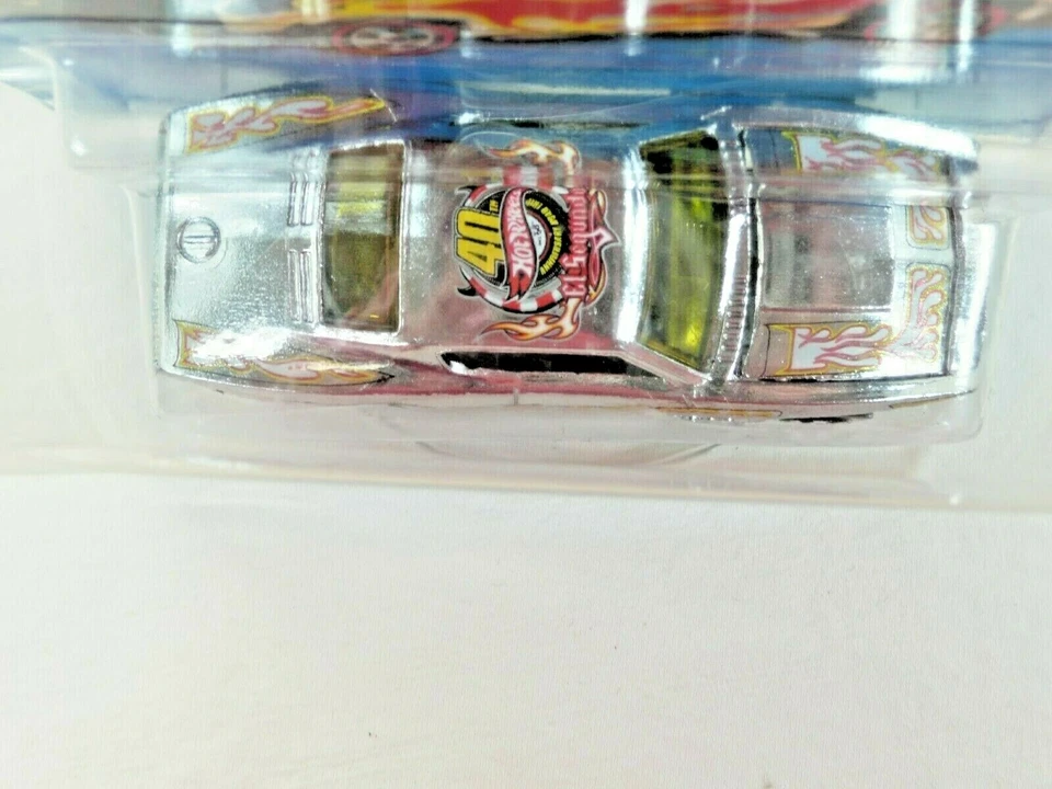 Hot Wheels 2008 40 aniversario conmemorativo “Superchromes Custom Otto” 1:64 Foto 2 de 4
