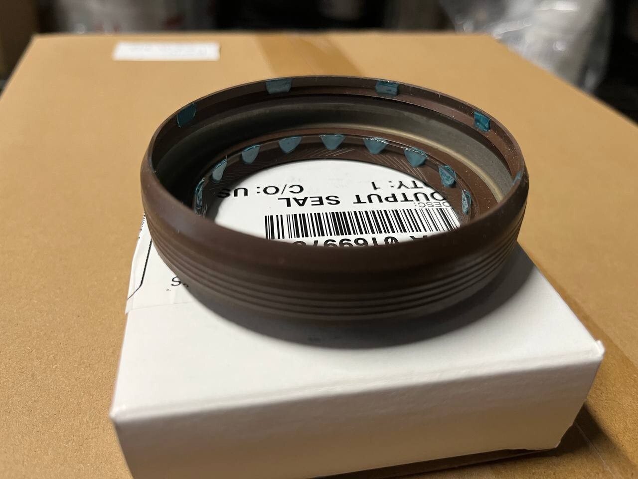 OEM Freightliner MBA 0169978046/ MBA 0169976646 / 022004030 output