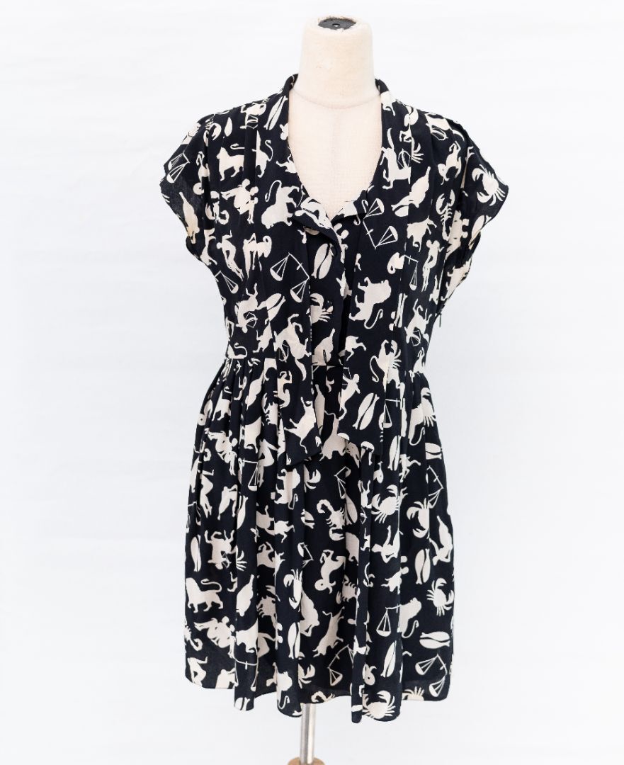 Saint Laurent Mini Abito Nero con Dettaglio Pieghe Stampa Animalier