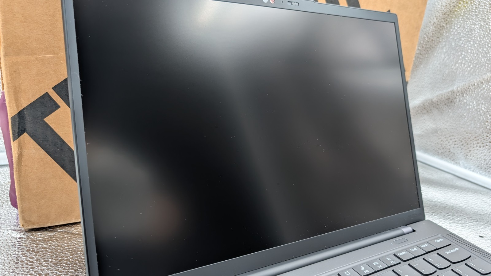 Lenovo ThinkPad X1, 14-Inch Laptop, with i7-1355U, 512 GB SSD (Solid State Drive)