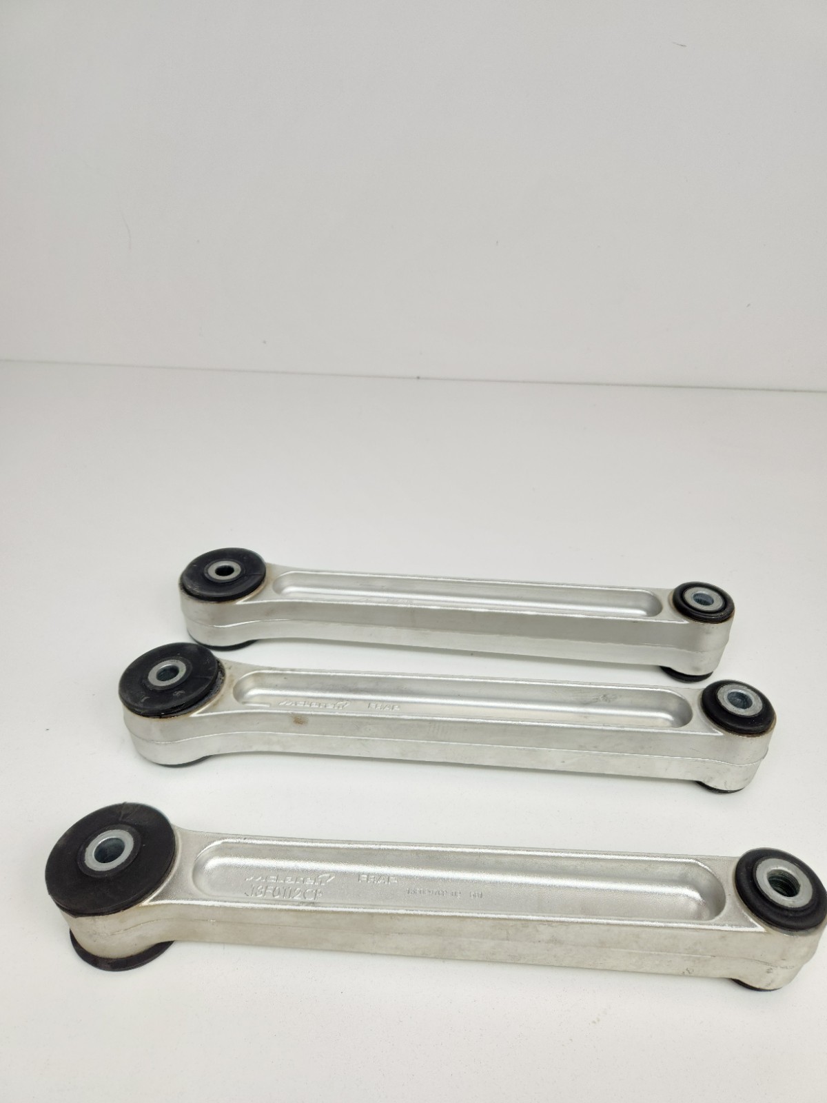 2015-2016 MCLAREN 650S REAR ENGINE MOUNT SUPPORT BRACKET CONTROL ARM SET OF 3 