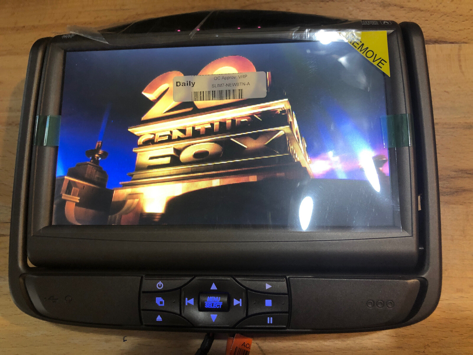 Invision Rear DVD Headrest Monitor B Factory OEM Slimline 7 Sl7 620022