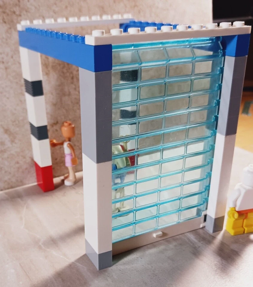 LEGO Garage Build RV SWAT Post Bay Fire Truck Bas Door Roll Up Clear 6 City - Image 2 of 3