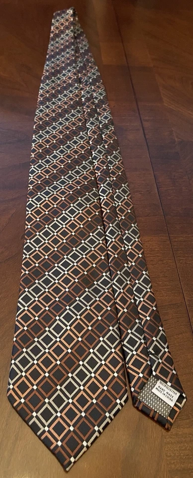 Corbata para el cuello Harve Benard por Benard Holtzman hecha a mano 100 % poliéster para hombre China” Foto 3 de 4