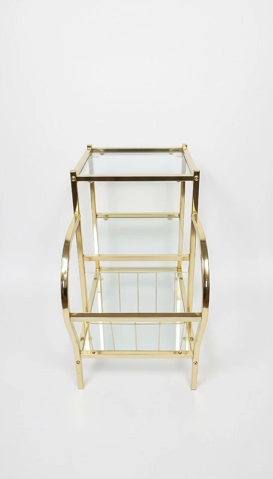 Mesa auxiliar vintage Hollywood Regency de 2 niveles - Mesa auxiliar dorada con estante para revistas Foto 2 de 4