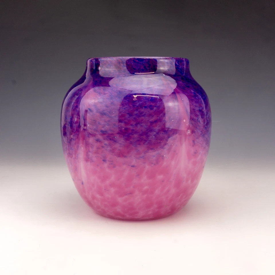 Antique Monart Scottish Glass - Pink & Purple Mottled Decorated Vase - Art Deco - Image 4 of 4