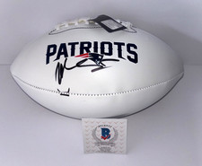 COACH MIKE VRABEL SIGNED NEW ENGLAND PATRIOTS LOGO WHITE PANEL FOOTBALL BAS