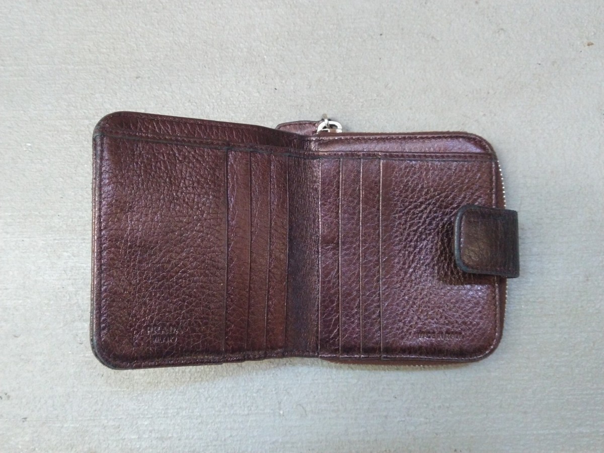 Prada Zip Wallet Metallic Brown Leather Italy Coin Pouch  display picture 1