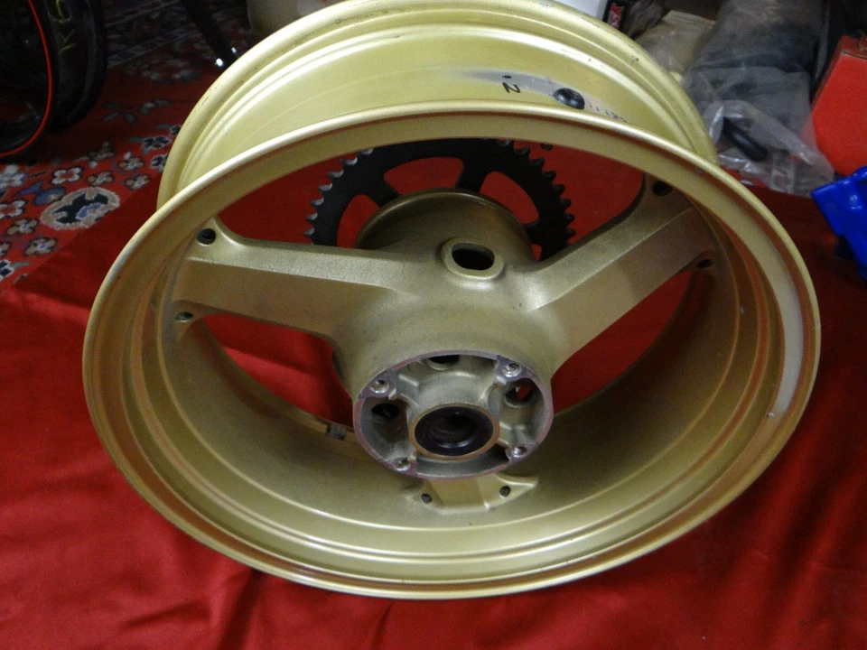 Rueda trasera, dorada, 2002-06 Kawasaki ZX-12R NINJA, 41073-1681-457, R-1390 Foto 4 de 4