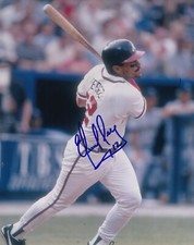 EDDIE PEREZ  ATLANTA BRAVES   ACTION SIGNED 8x10