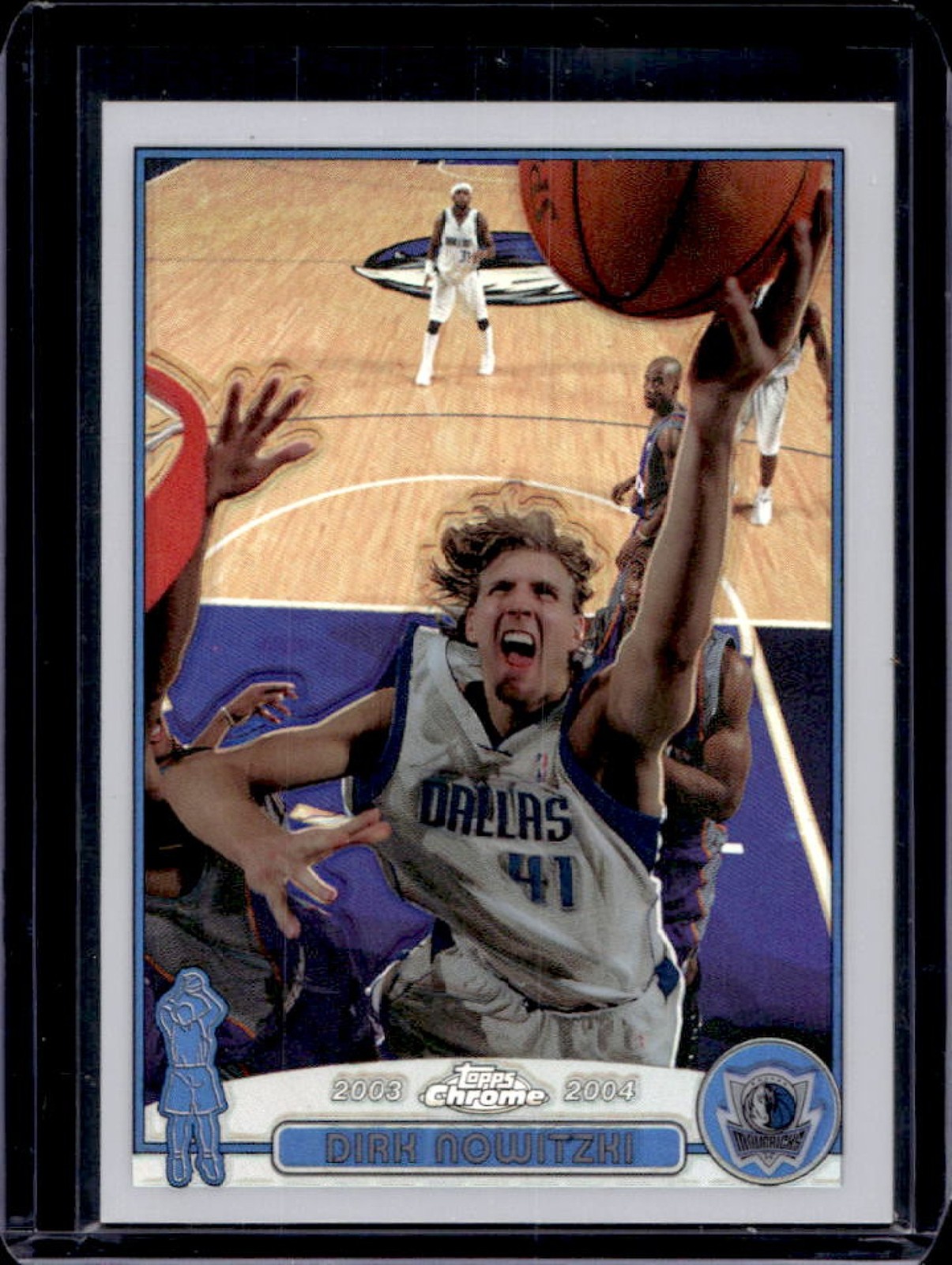2004-05 Topps Chrome Dirk Nowitzki Refractor #41 Mavericks