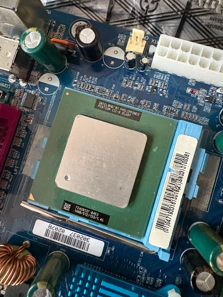 TOP🚀Gigabyte GA-6OXT Intel Pentium III Tualatin 1400 Mainboard Bundle Retro 1.4 - Bild 3 von 4