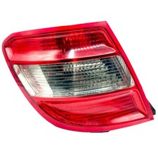 Mercedes Benz MB W204 C-Klasse Rückleuchte Rücklicht LINKS 2048203764