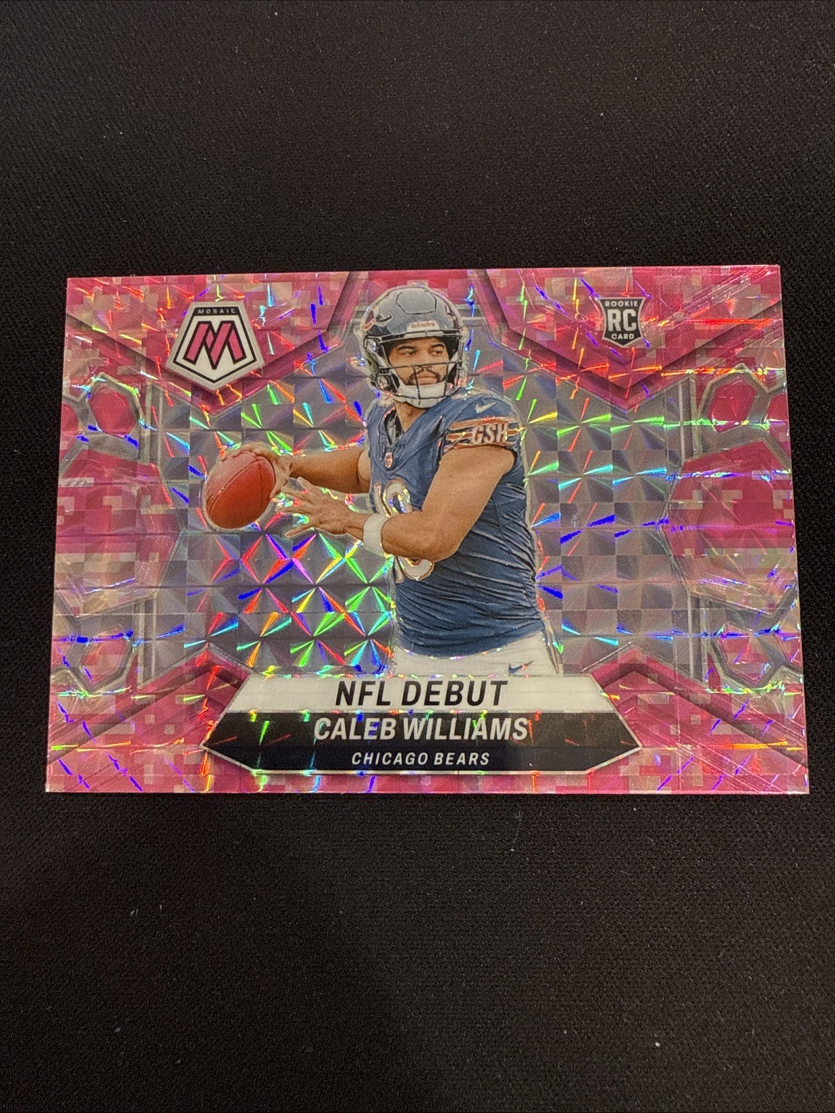 2024 Panini Mosaic NFL Debut Caleb Williams #289 Camo Pink Mosaic RC Bears F251