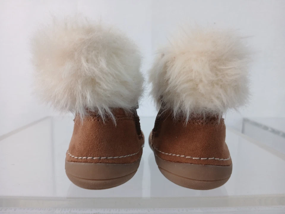 ПОДЛИННЫЙ KIDS НА OSHKOSH КОРИЧНЕВЫЙ МЕХ БОТИНОК МЛАДЕНЦА ДЕВОЧКИ РАЗМЕР 3 ТУФЛИ - Изображение 3 из 4