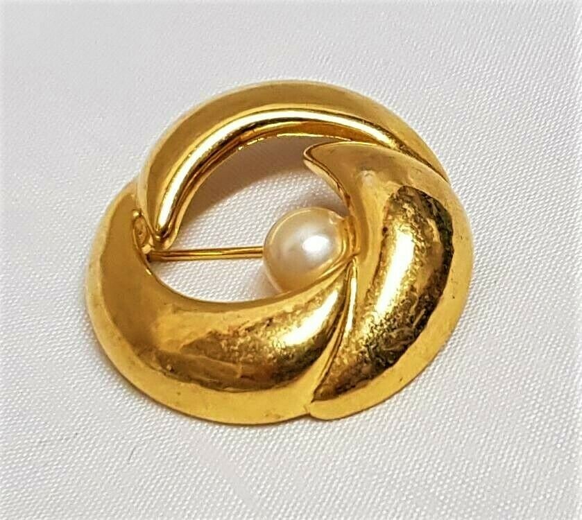Broche Vintage Signée Napier - Métal Doré Avec Perle En Verre - Occasion Collection