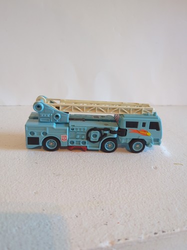 1986 Hasbro Transformers G1 Hot Spot Protectobot Blue Fire Truck Good Condition - Picture 8 of 10