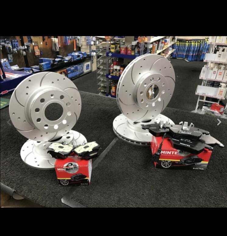 FOR AUDI Q3 TT 2.0TDI TFSI QUATTRO FRONT REAR DRILLED GROOVED BRAKE DISCS & PADS eBay