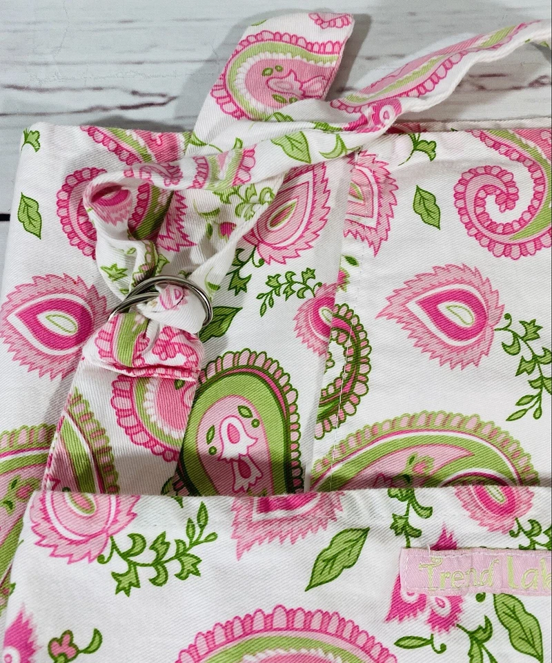 Trend Lab Lactancia Cubierta Rosa Paisley Correa Ajustable Discreta Usada en Excelente Condición Foto 3 de 4