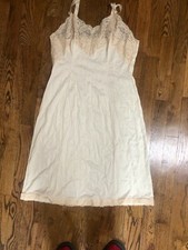 Vintage Wonder Maid Non Cling Lace Top Cream Ivory Full Slip Size 36