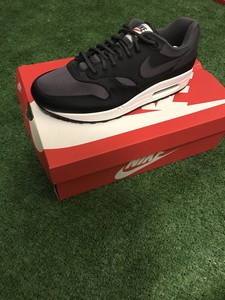 air max 1 satin black