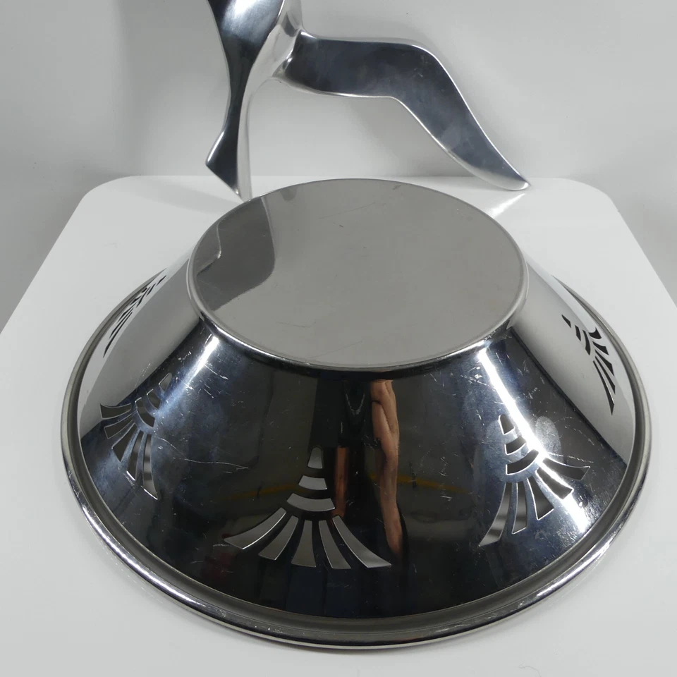 große WMF Obst Schale aus der Serie "Hotel"  und Wanddekoration Schwalbe aus Alu - Bild 3 von 4