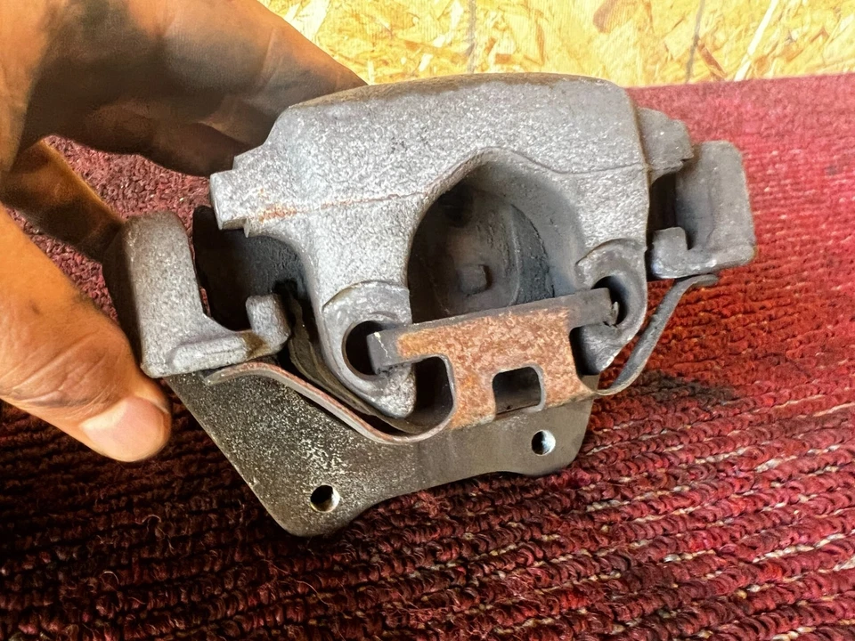 JUEGO ZAPATAS PINZAS FRENO TRASERO IZQUIERDO Y DERECHO BMW 2000-2008 E46 330CI OEM/B2 Foto 4 de 4