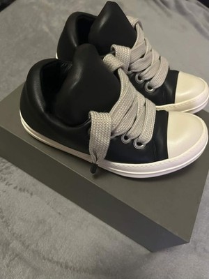 Rick Owens Jumbo Lace Low Padded Sneaker  Black Milk  Gr. 40EU | (US 7,5/9)